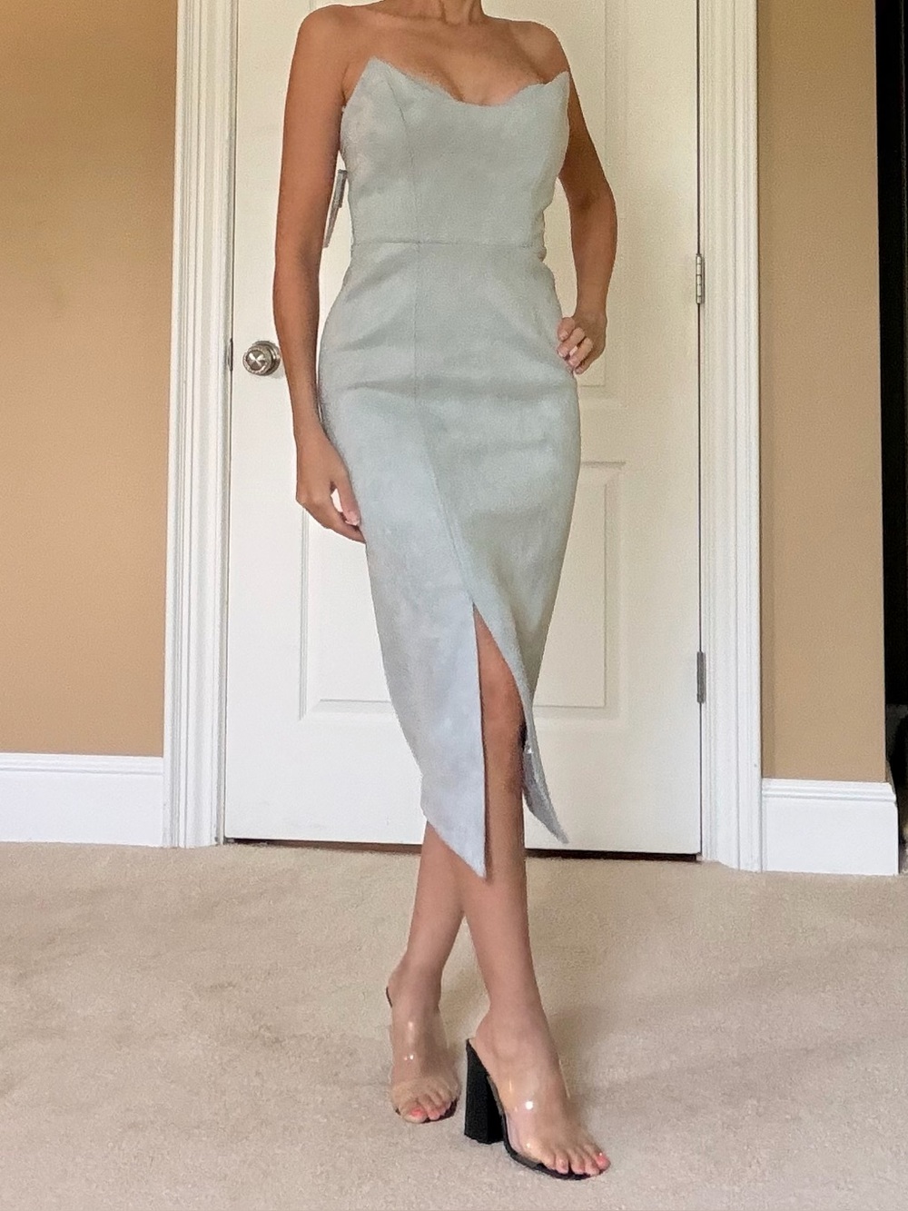 Velvet dress dior design